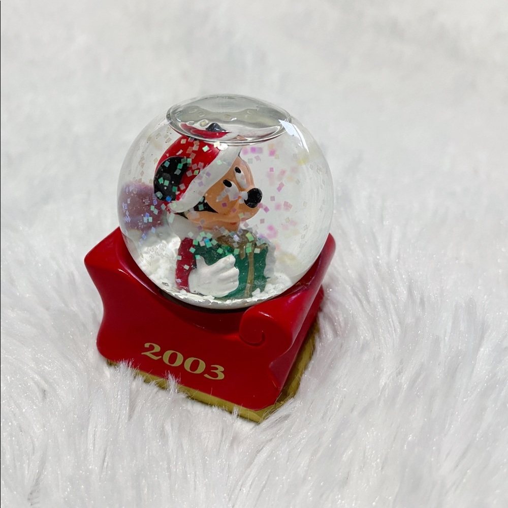 Disney Mickey Sleigh Snow Globe